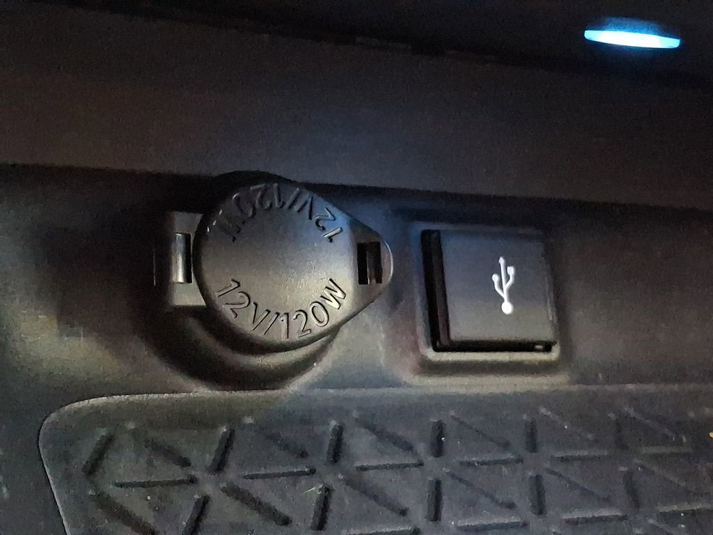 Used 2020 Toyota RAV4 XSE image 23