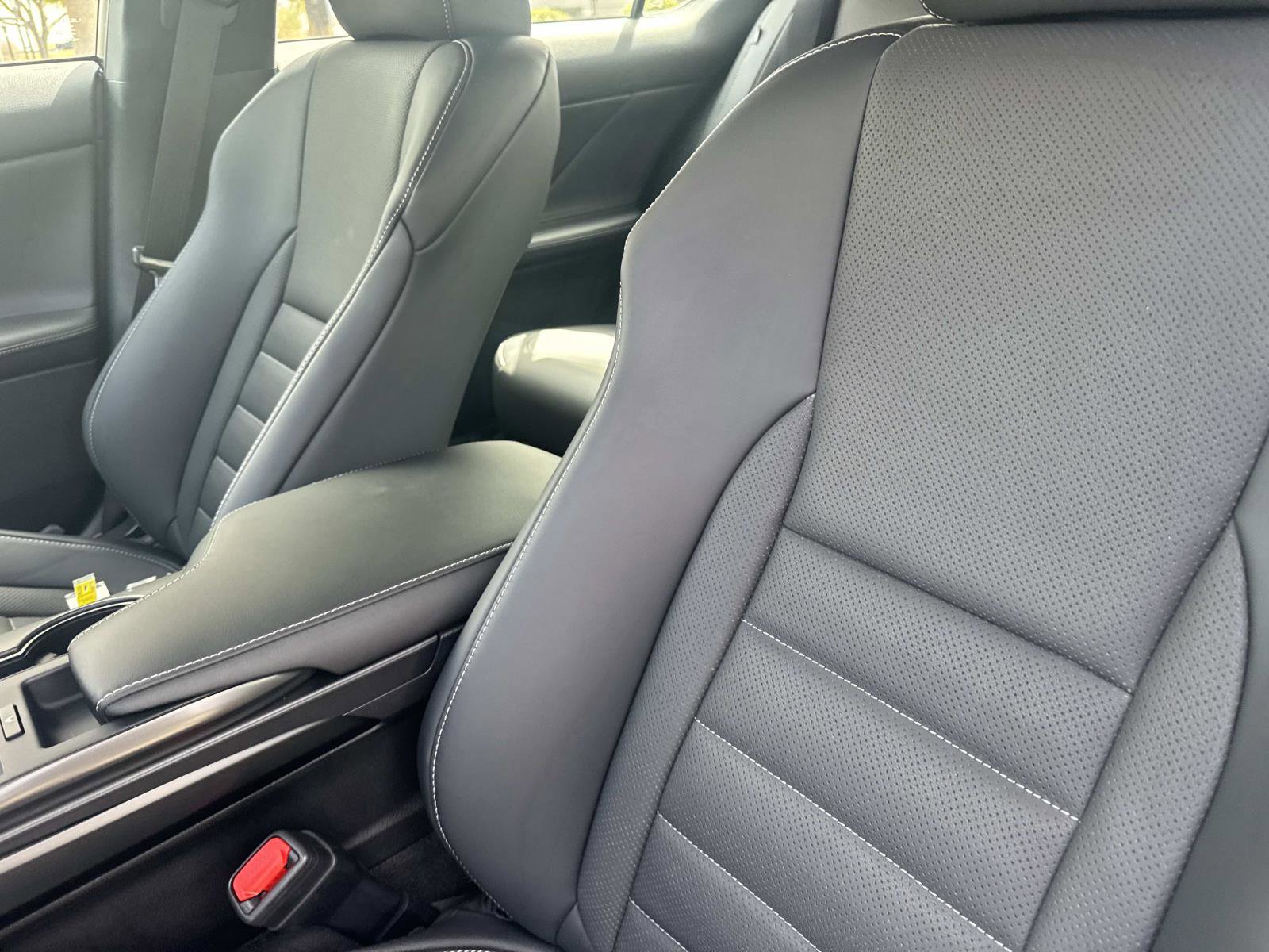 Used 2025 Lexus IS 350 F Sport w/ Accessory Package image 19