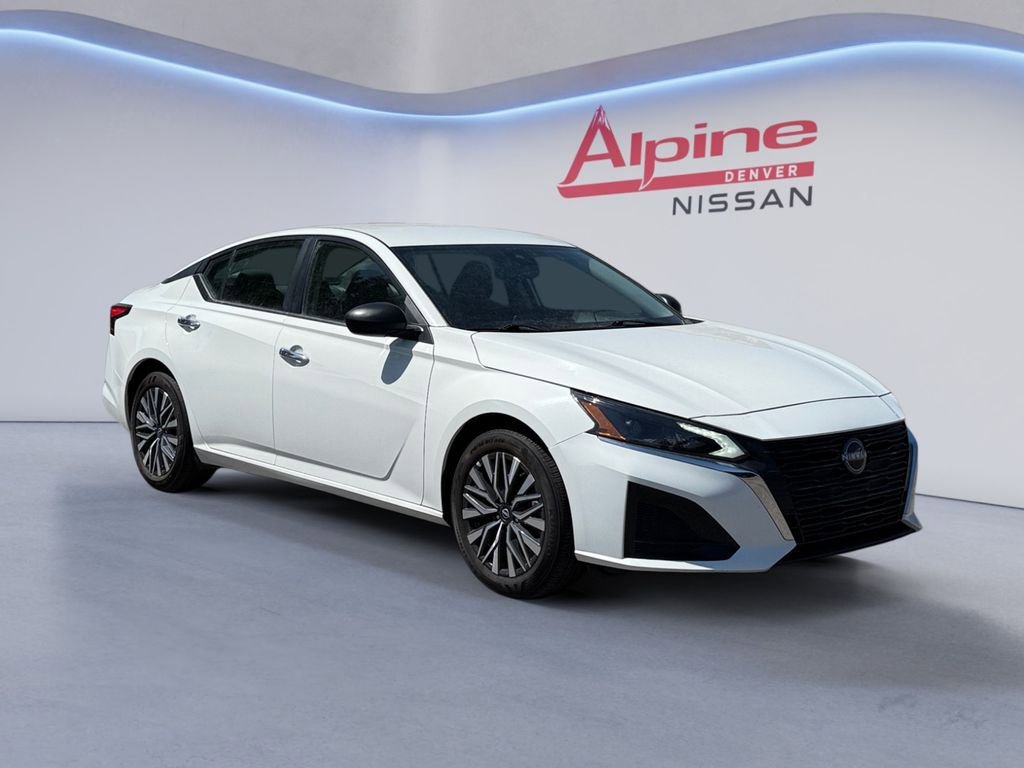 Used 2025 Nissan Altima 2.5 SV image 7