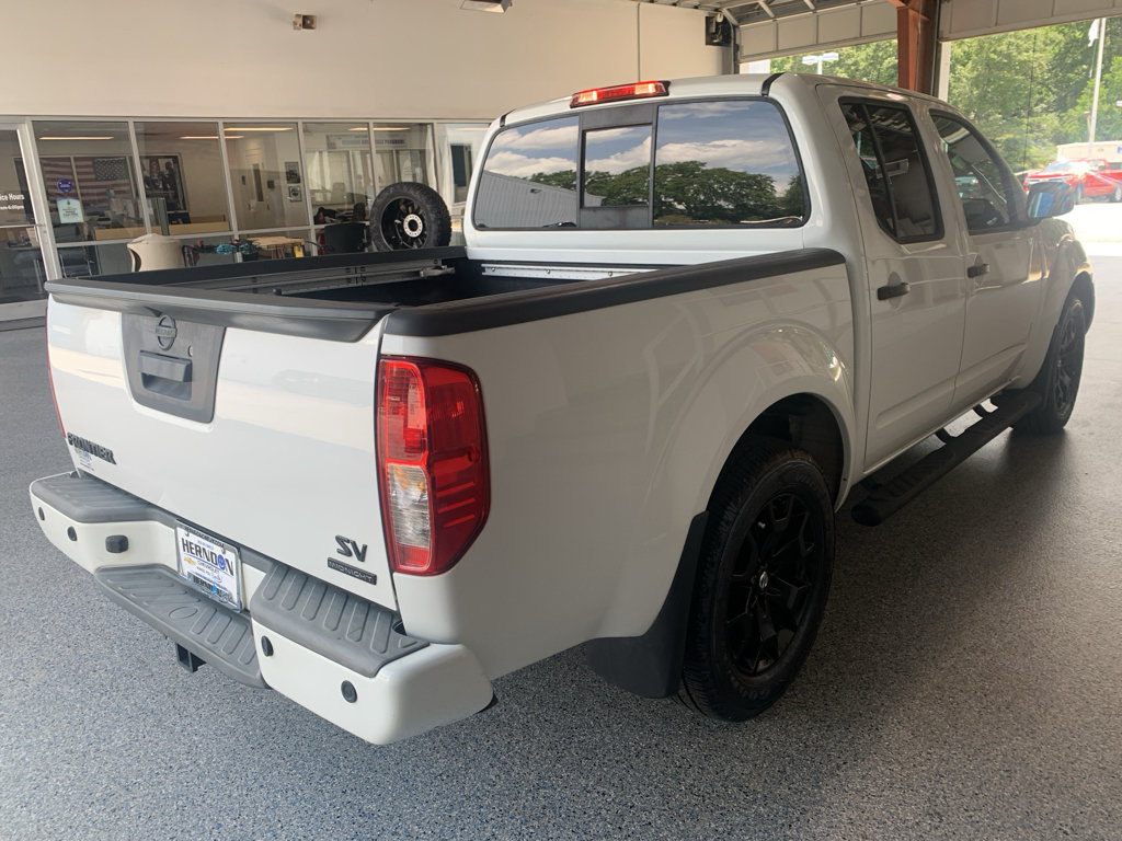 Used 2020 Nissan Frontier SV w/ Midnight Edition Floor Mats RWD image 9
