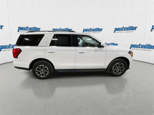 Used 2024 Ford Expedition XLT image 12