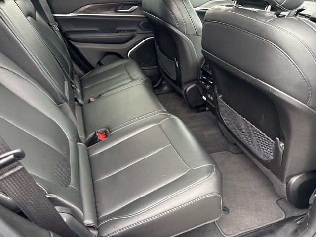 Used 2023 Jeep Grand Cherokee 30th Anniversary image 18