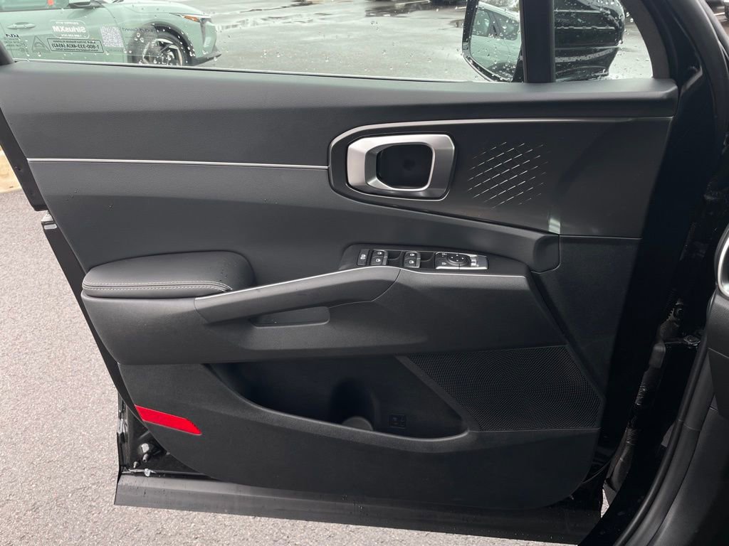 New 2026 Kia Sorento LX FWD image 18