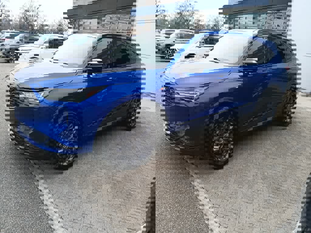 Used 2023 Acura MDX A-Spec image 3