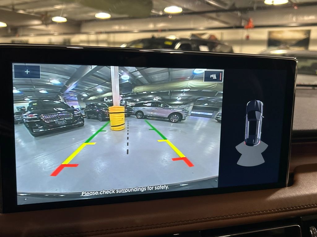 Used 2022 Lincoln Nautilus Reserve AWD/4WD image 17