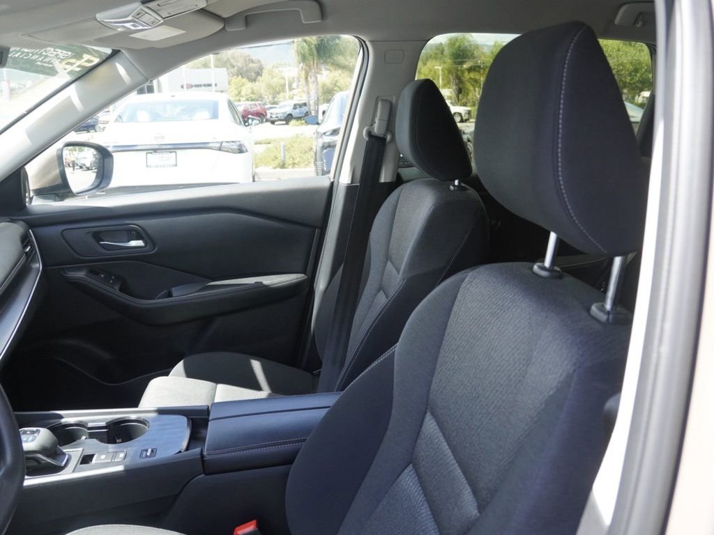 Certified 2024 Nissan Rogue SV image 15