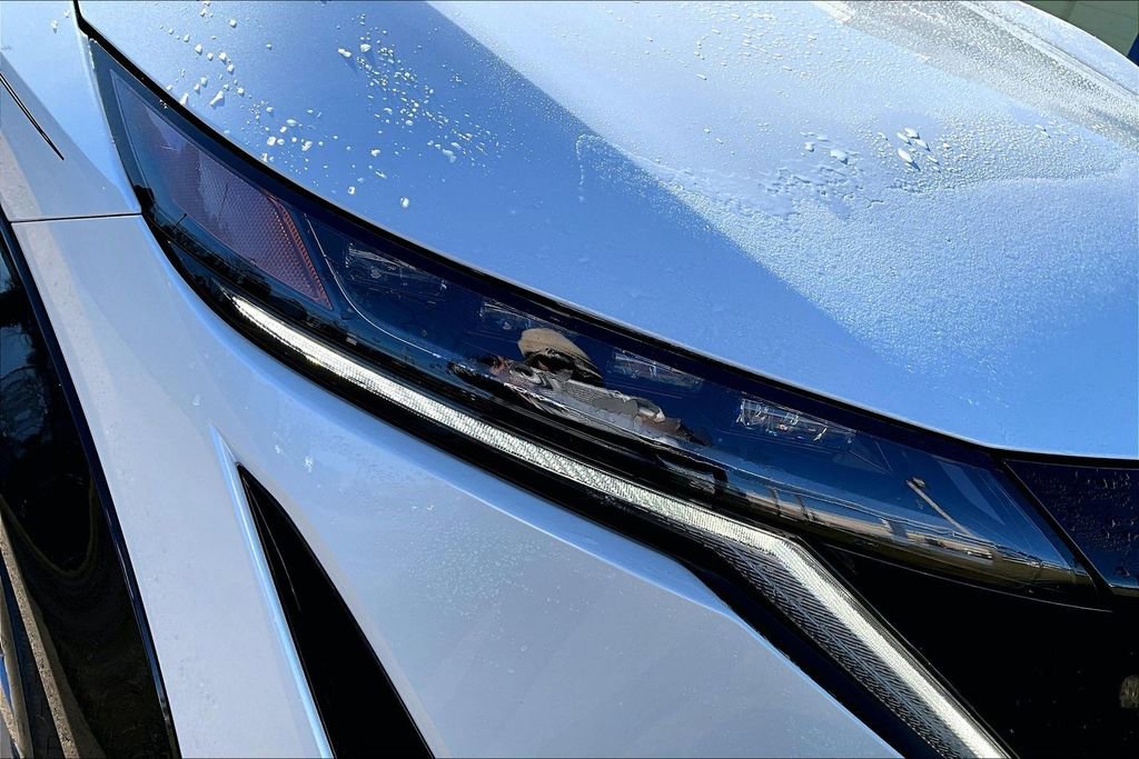 Used 2023 Nissan Ariya FWD image 28