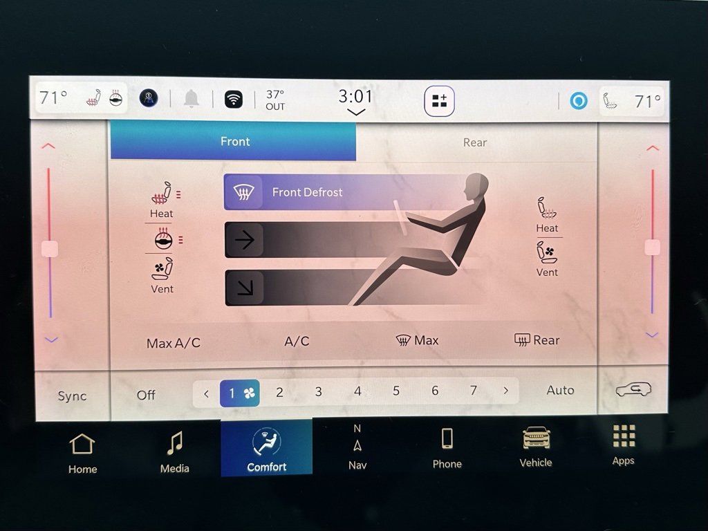 Used 2023 Jeep Wagoneer L Series II image 33