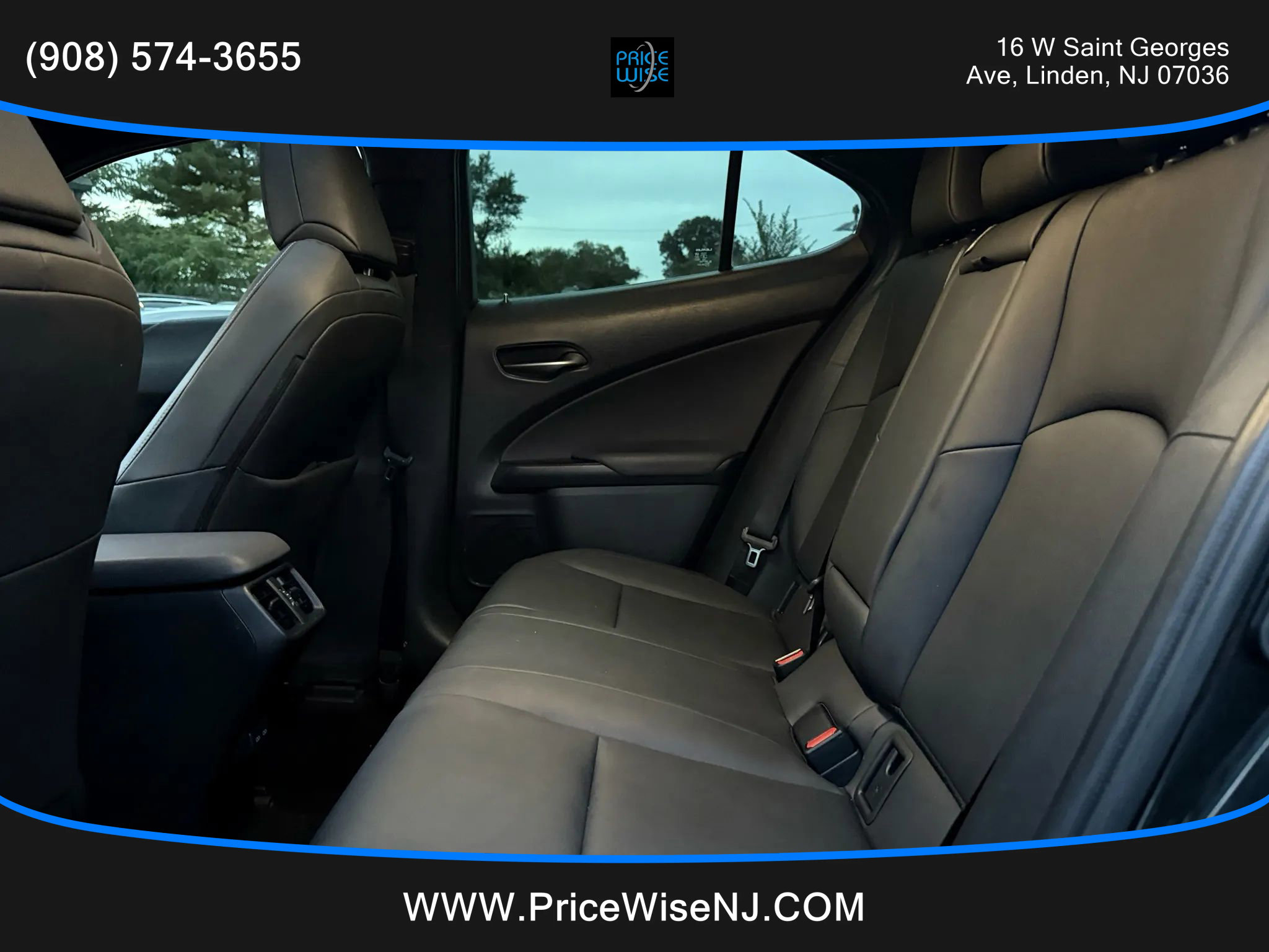 Used 2022 Lexus UX 250h w/ Premium Package image 25