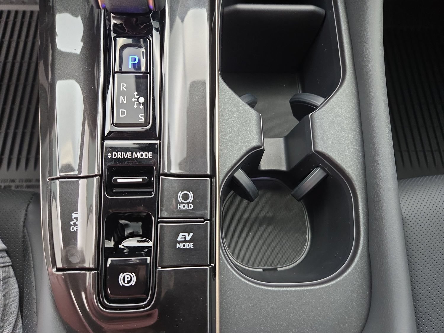 New 2026 Toyota Crown Signia w/ Advanced Technology Package AWD/4WD image 25