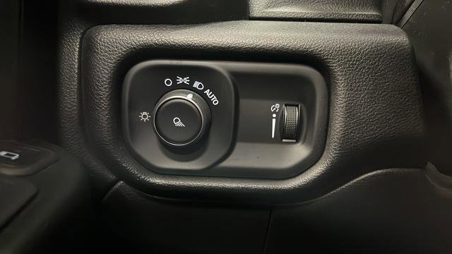 Used 2023 RAM 2500 Tradesman image 40
