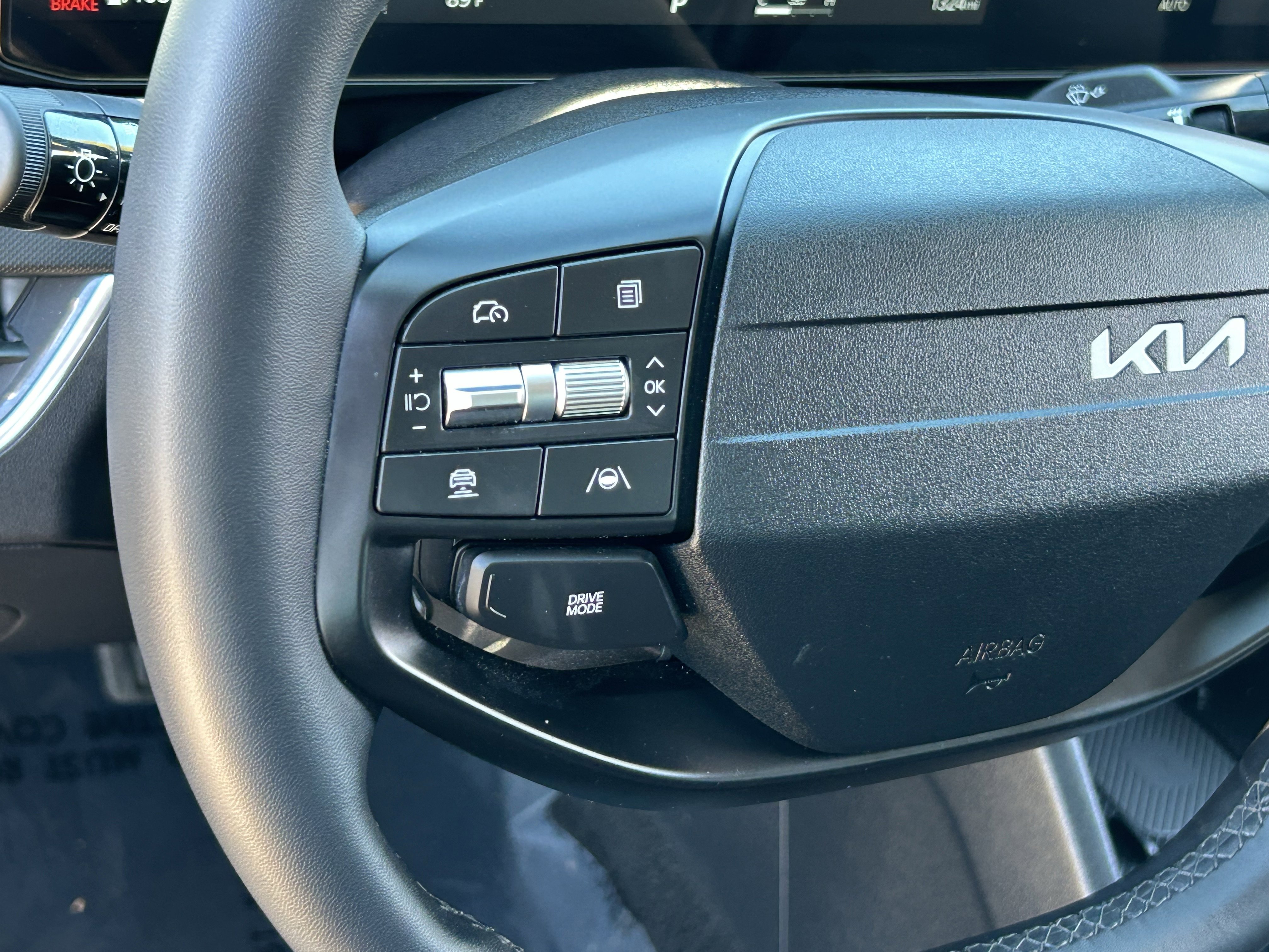 Certified 2025 Kia K4 EX FWD image 23