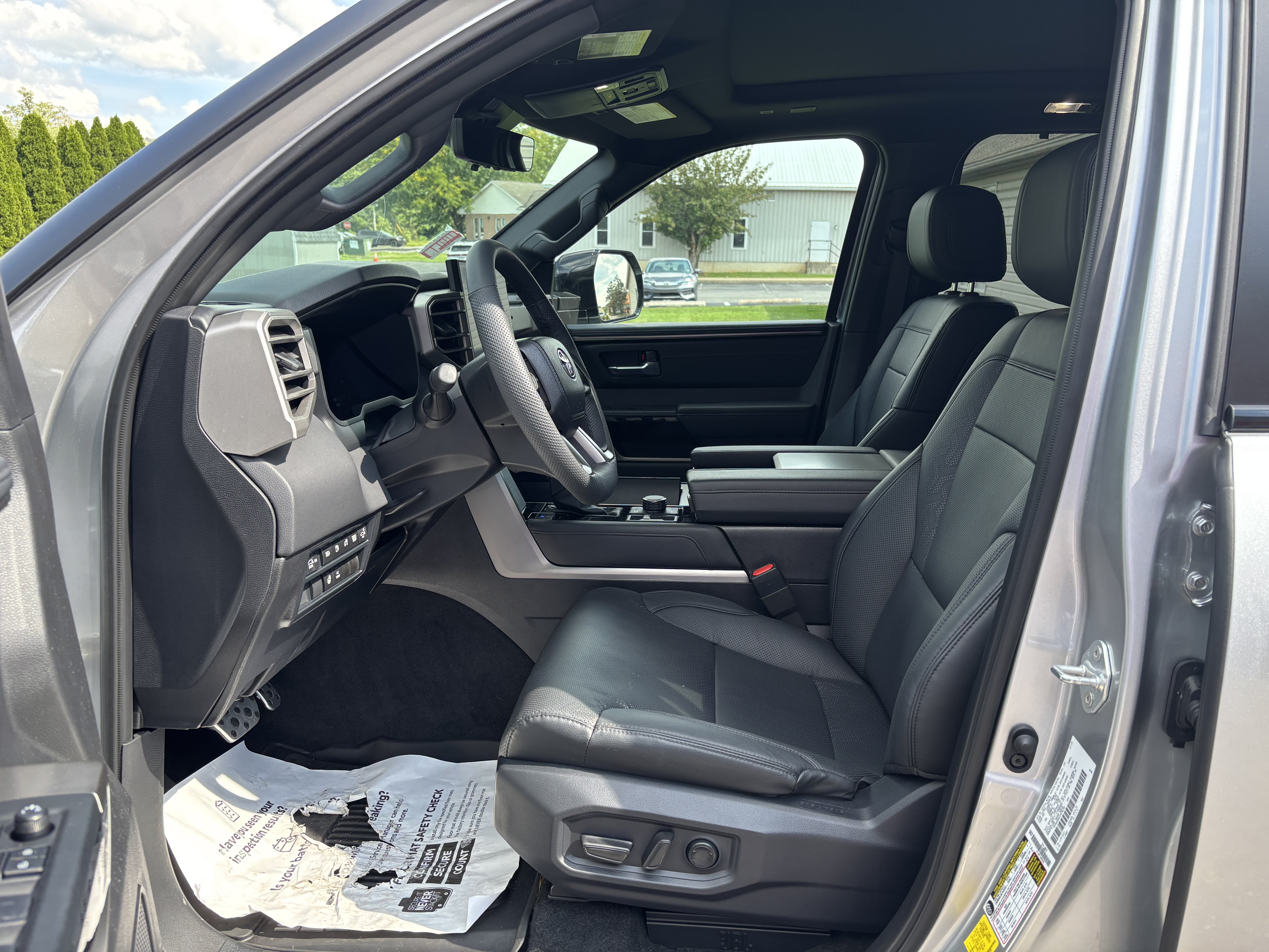 Used 2025 Toyota Sequoia Limited w/ TRD Off-Road Package AWD/4WD image 13