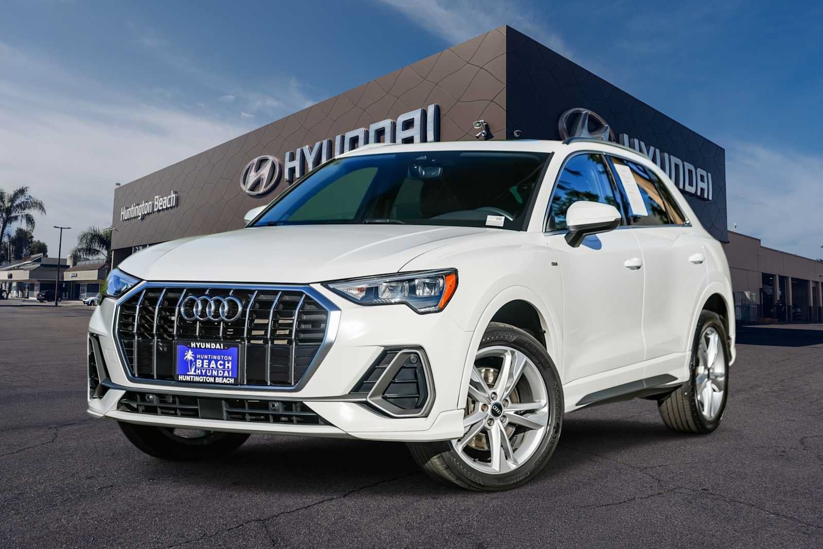 Used 2022 Audi Q3 2.0T Premium AWD/4WD image 1