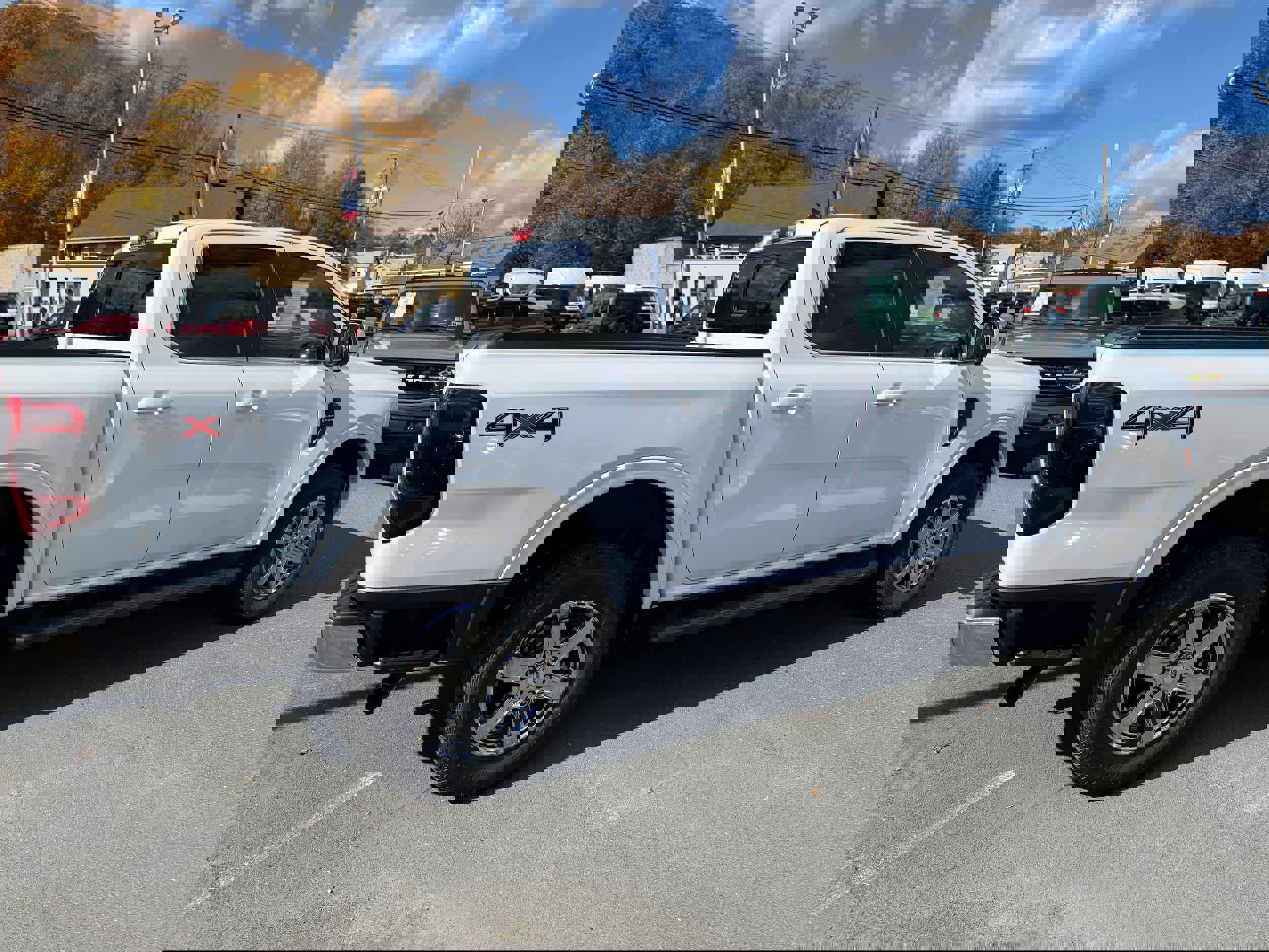 New 2025 Ford Ranger Lariat w/ Chrome Accent Package image 3