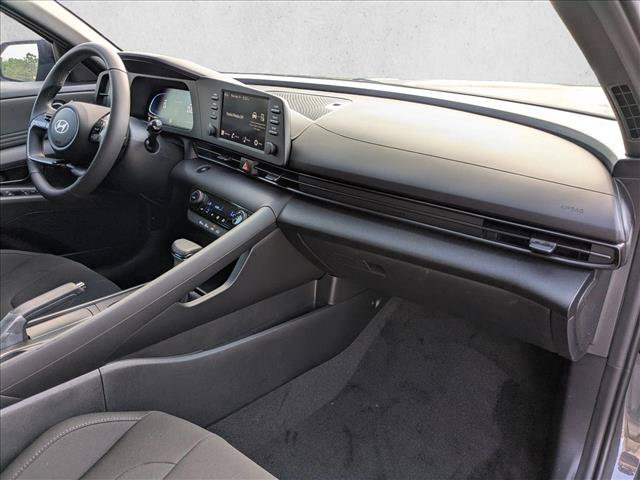 Used 2025 Hyundai Elantra Sport FWD image 22