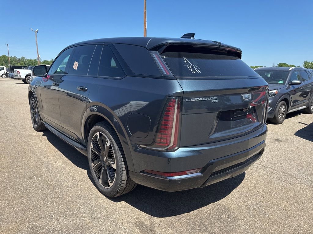 Used 2025 Cadillac Escalade IQ Sport 2 AWD/4WD image 2