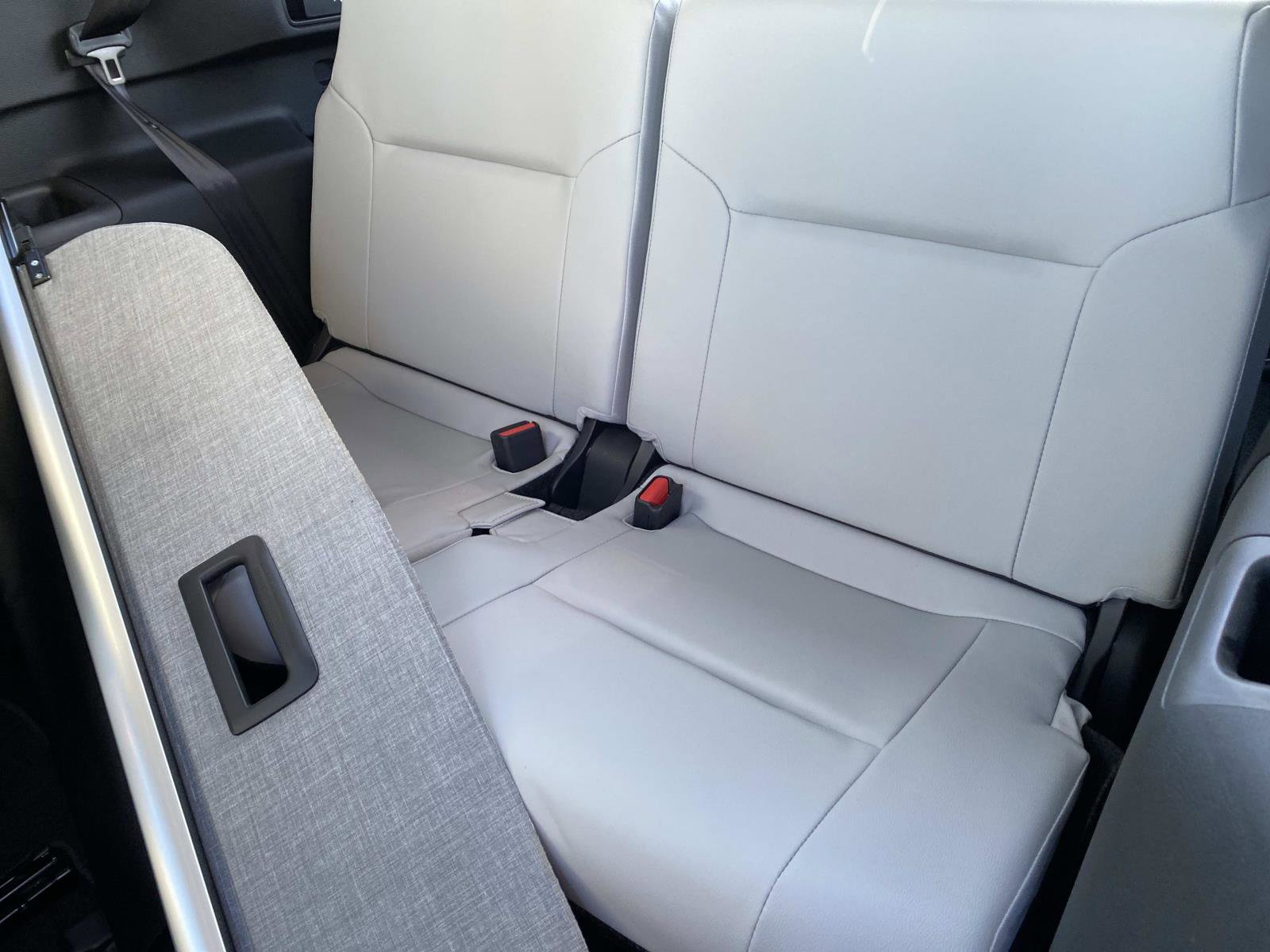 New 2025 Mitsubishi Outlander AWD image 7