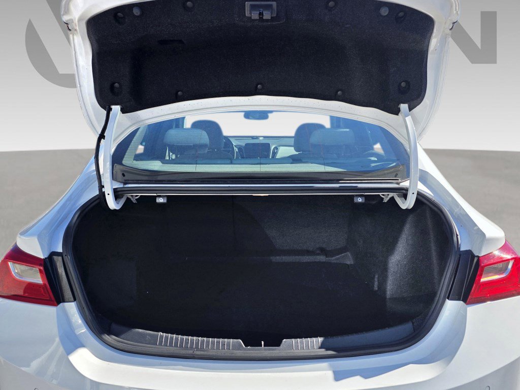 Used 2024 Chevrolet Malibu LT image 20