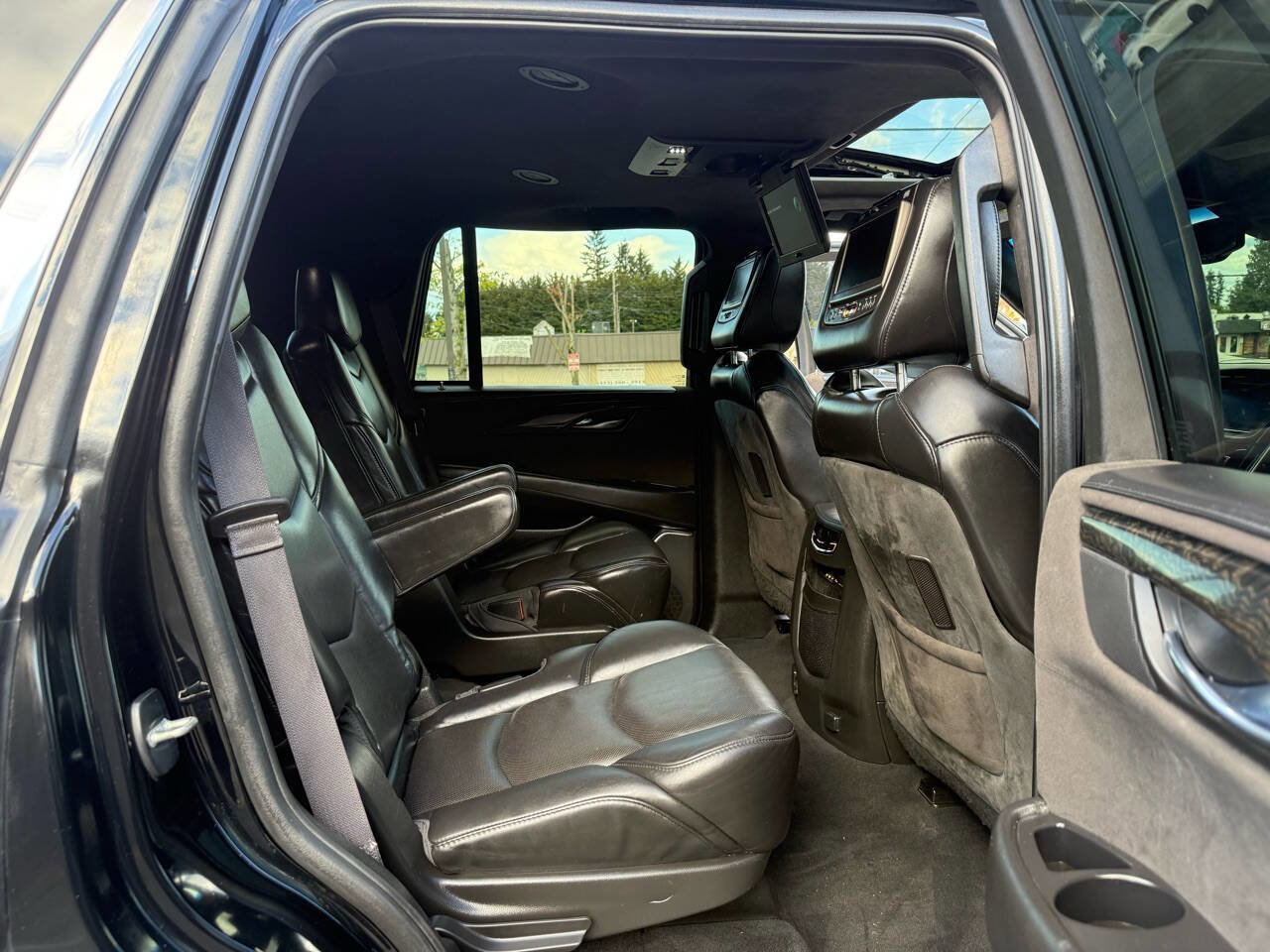 Used 2016 Cadillac Escalade Platinum AWD/4WD image 52