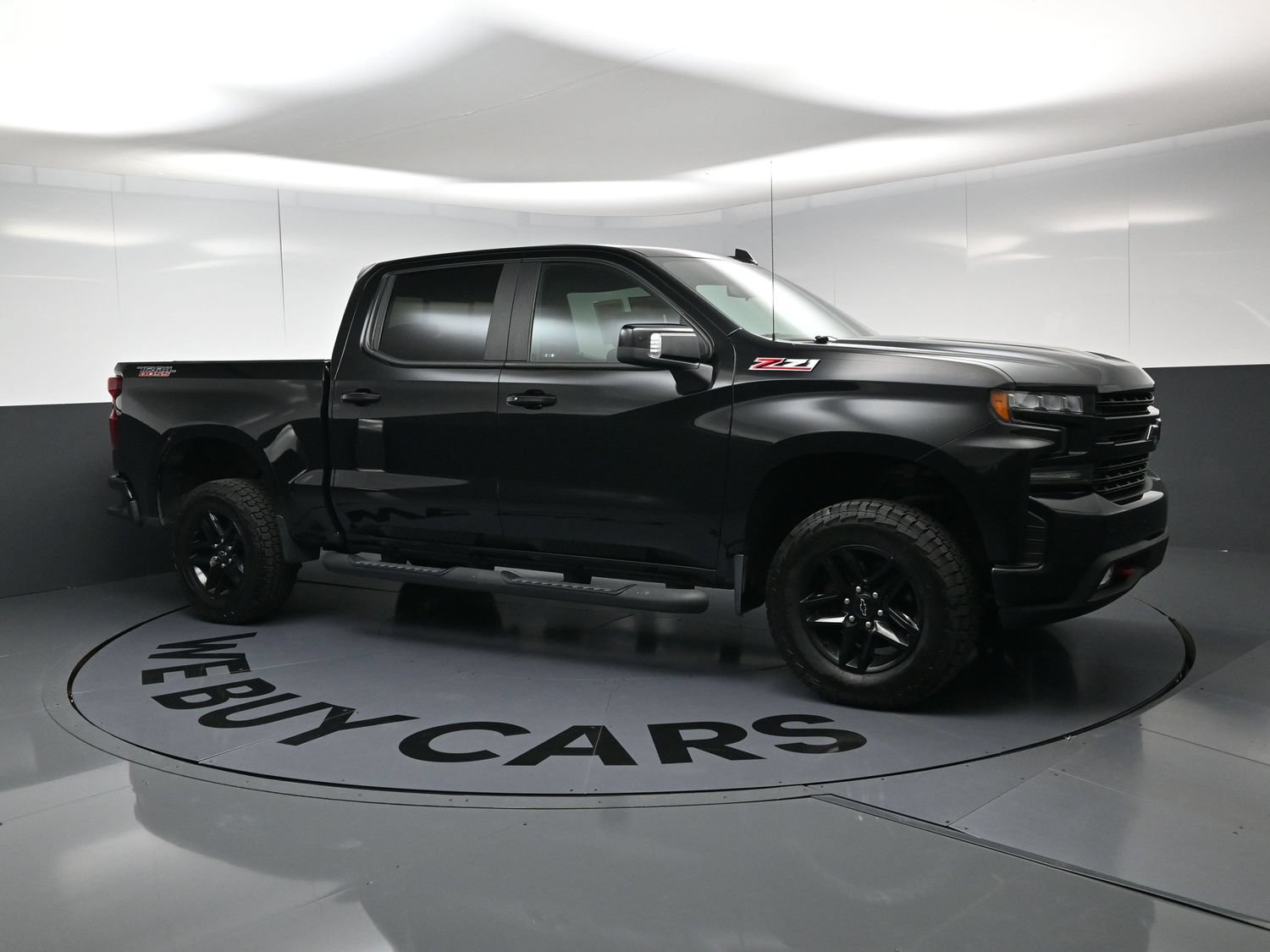 Used 2020 Chevrolet Silverado 1500 LT Trail Boss AWD/4WD image 2