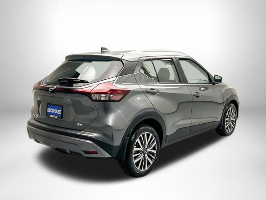 Used 2023 Nissan Kicks SV FWD image 5