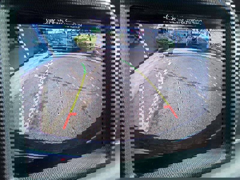 Used 2018 Jeep Wrangler Unlimited Sahara image 18