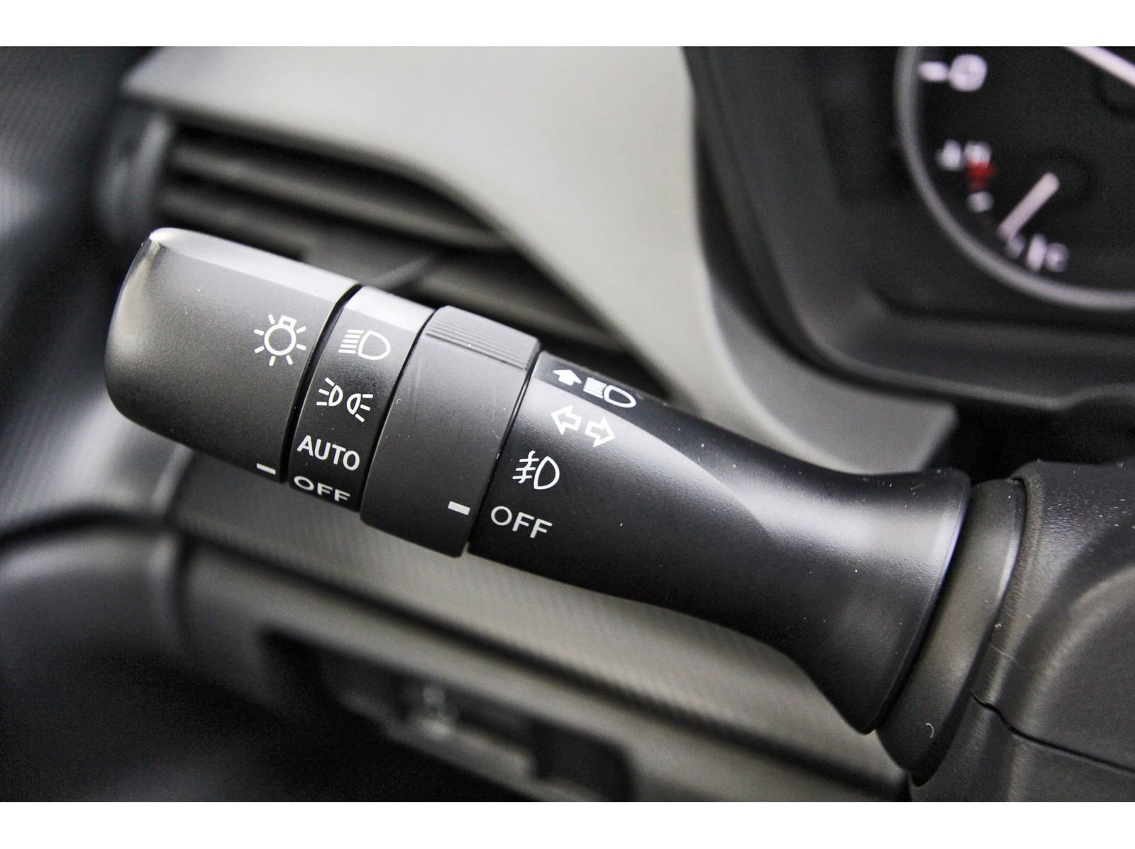 Certified 2024 Subaru Crosstrek 2.0i Premium image 17