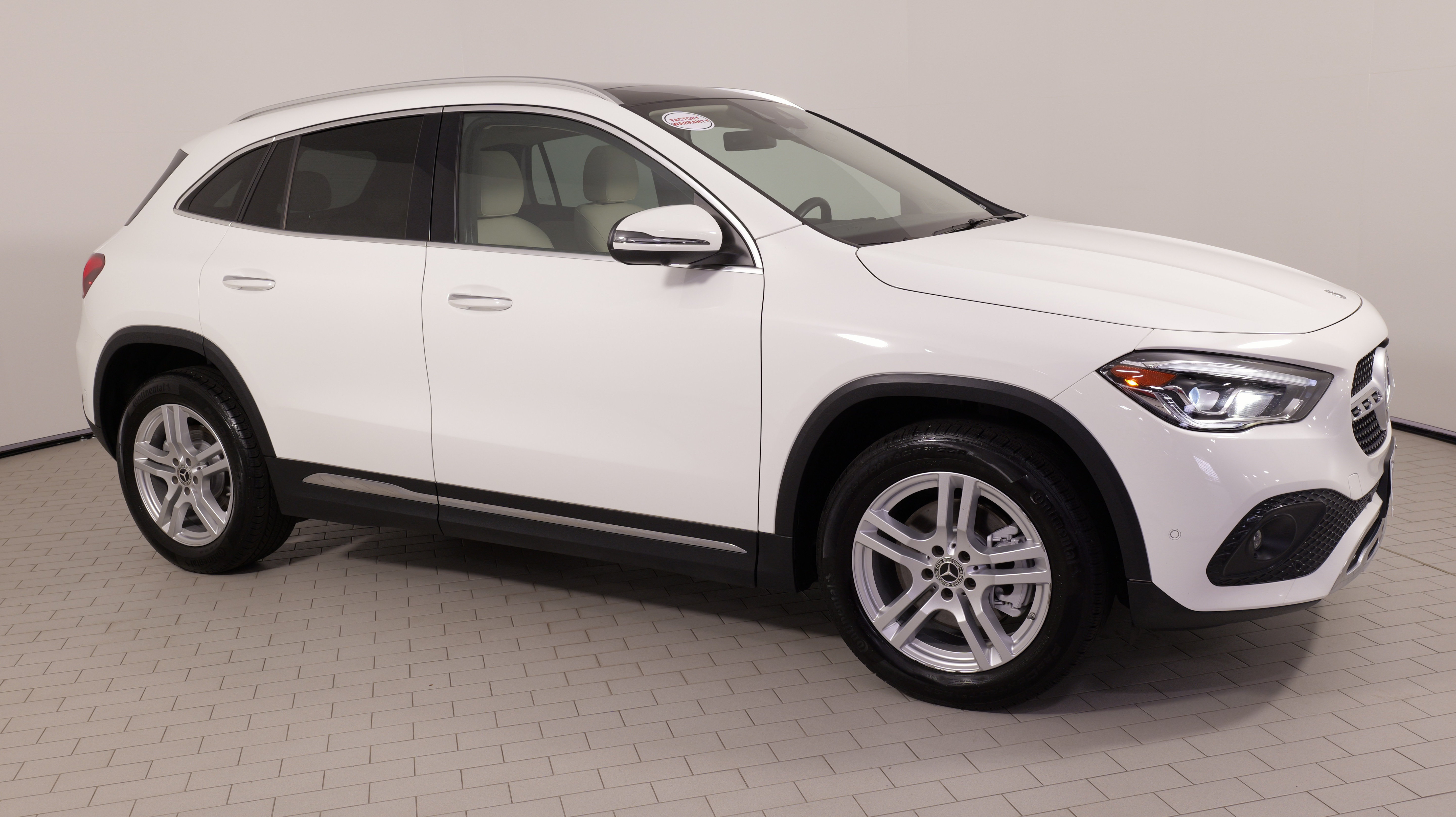 Used 2023 Mercedes-Benz GLA 250 4MATIC image 7