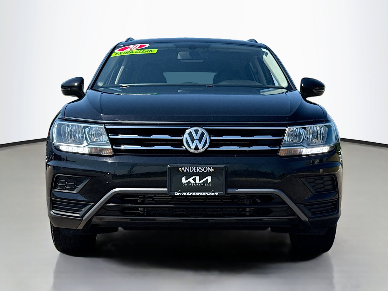 Used 2020 Volkswagen Tiguan SE AWD/4WD image 16