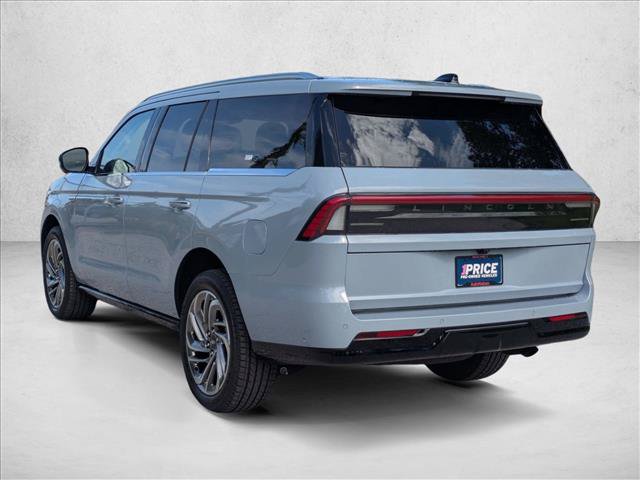 Used 2025 Lincoln Navigator Reserve AWD/4WD image 8