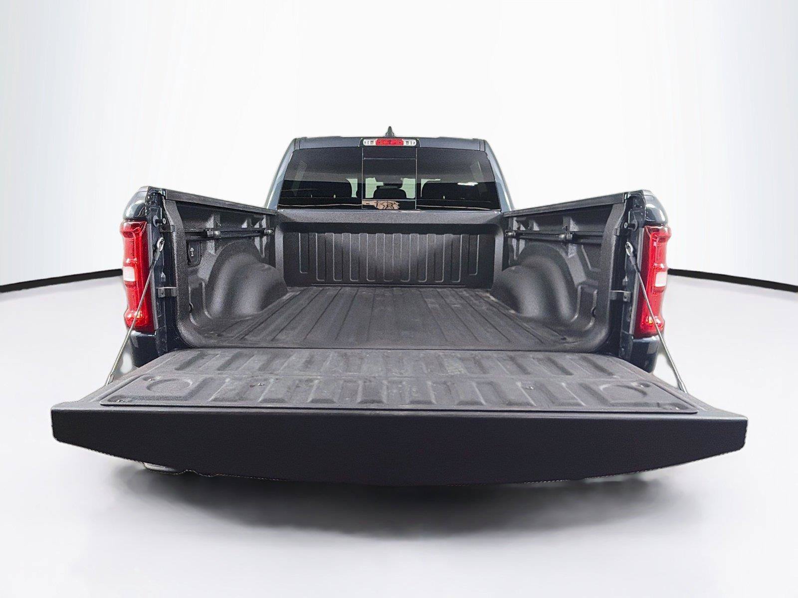 Used 2025 RAM 1500 Big Horn AWD/4WD image 14
