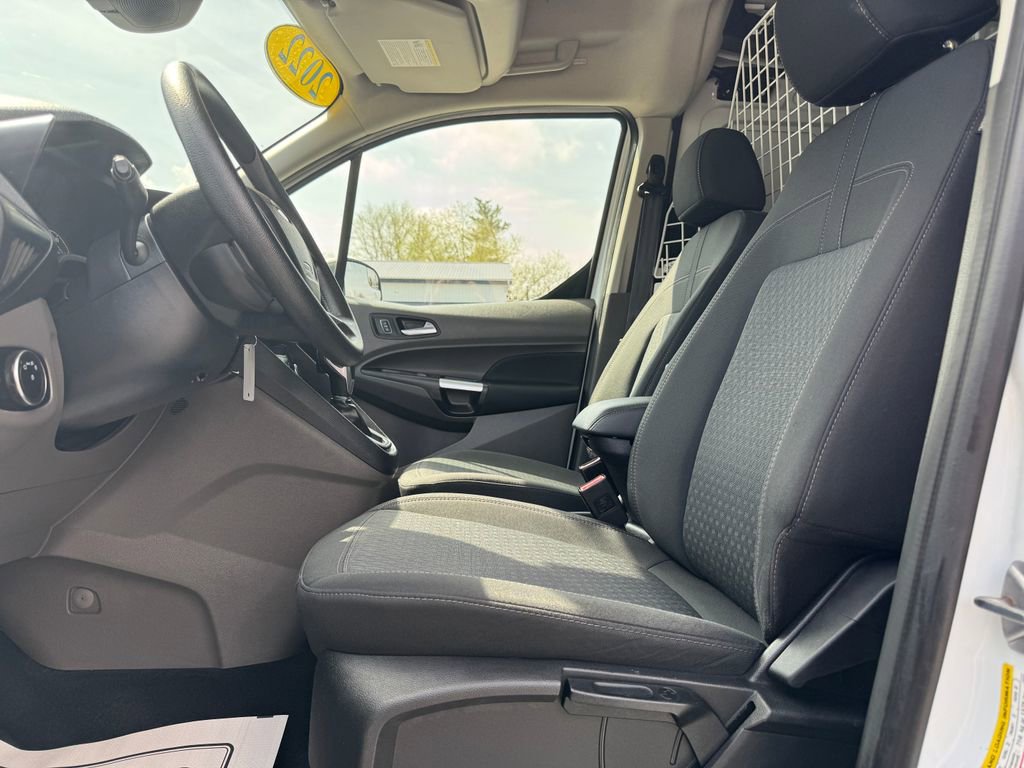 Used 2022 Ford Transit Connect XLT FWD image 17