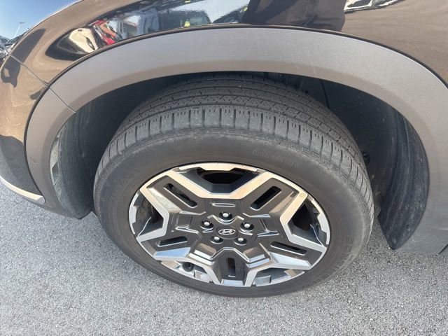 Used 2023 Hyundai Santa Fe Limited AWD/4WD image 2