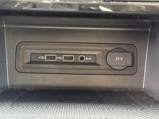 Used 2020 Volkswagen Atlas Cross Sport SEL Premium image 22