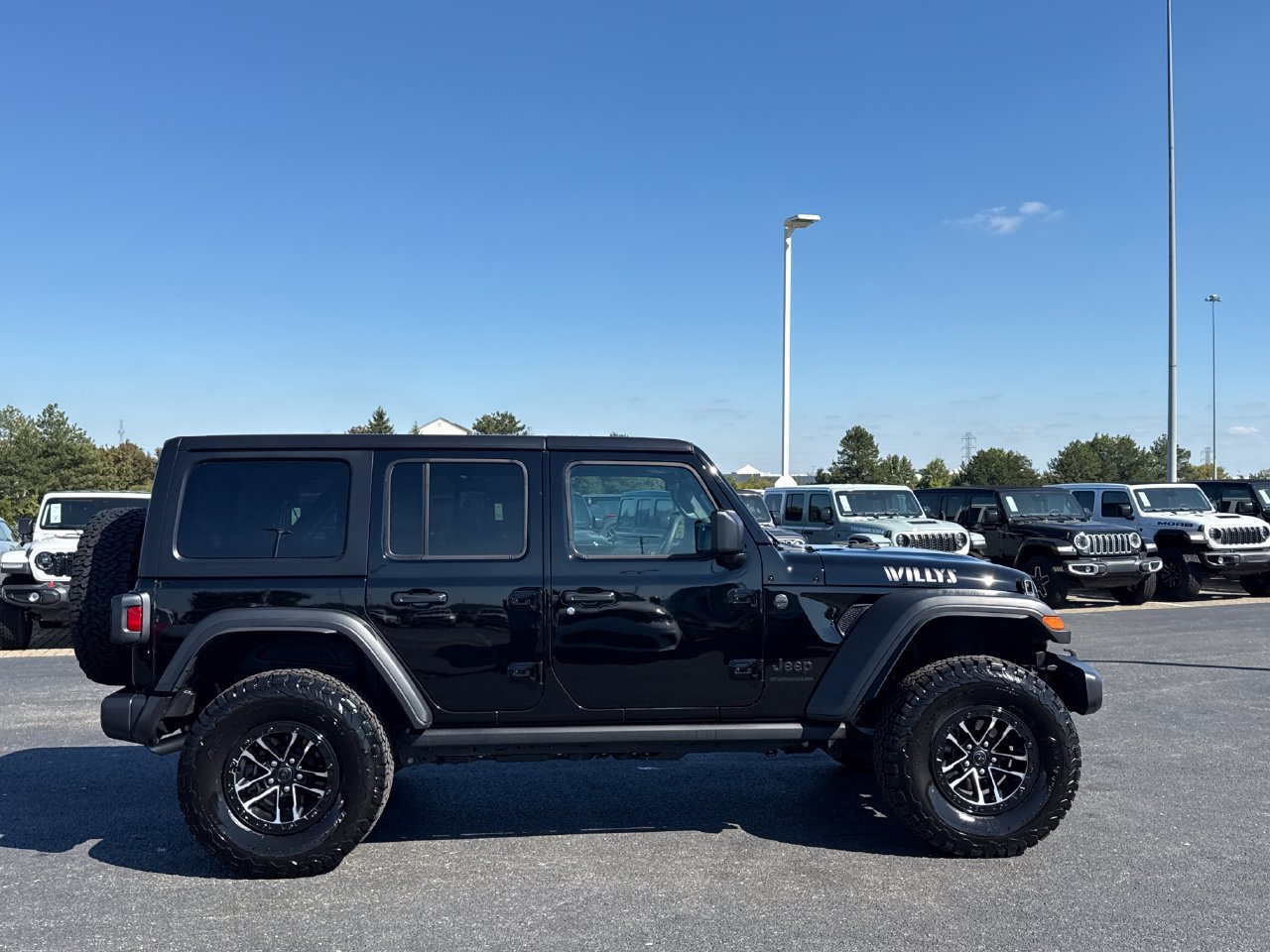 Certified 2025 Jeep Wrangler Unlimited Sport AWD/4WD image 2