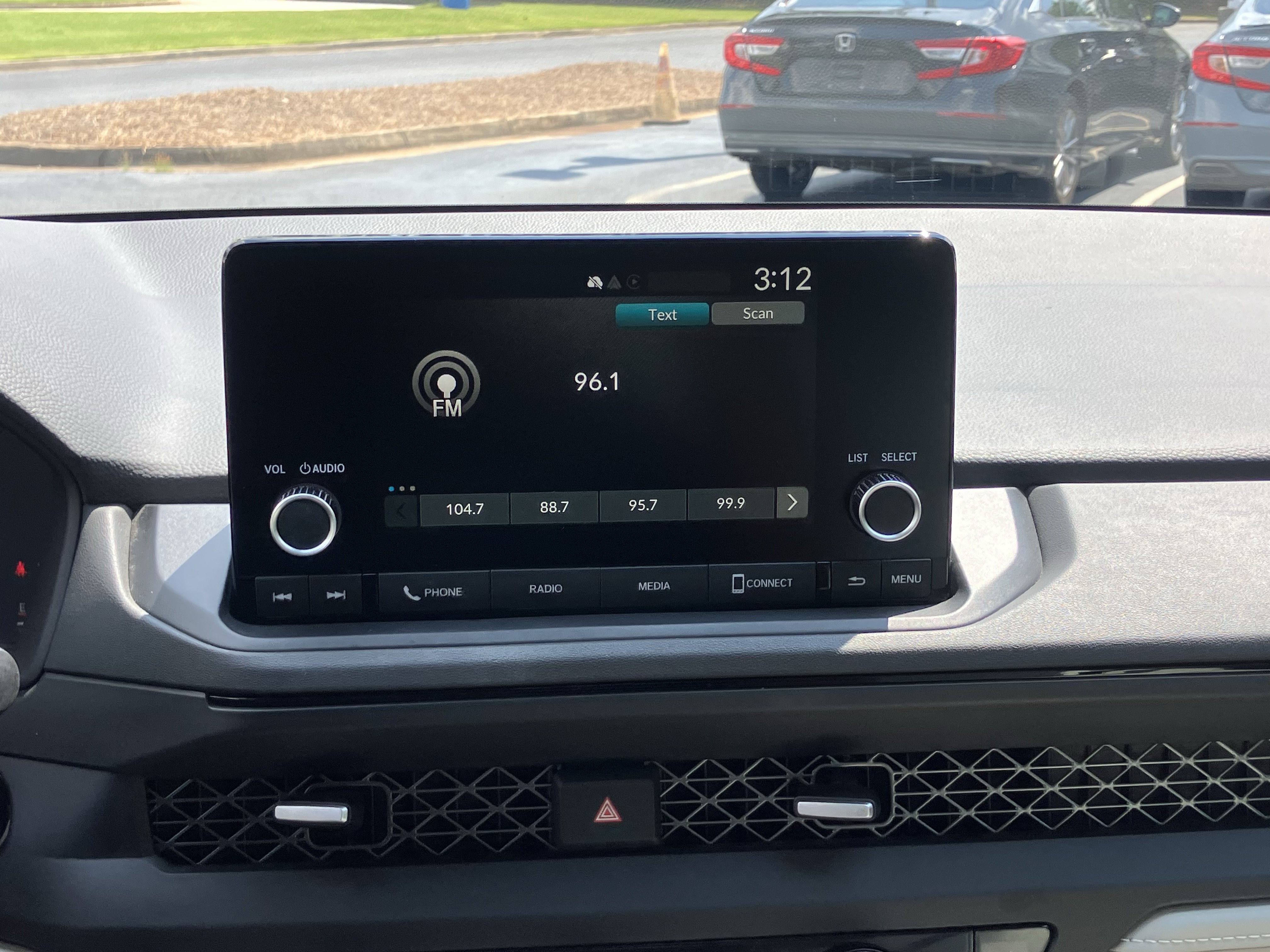 Used 2024 Honda Accord EX image 27