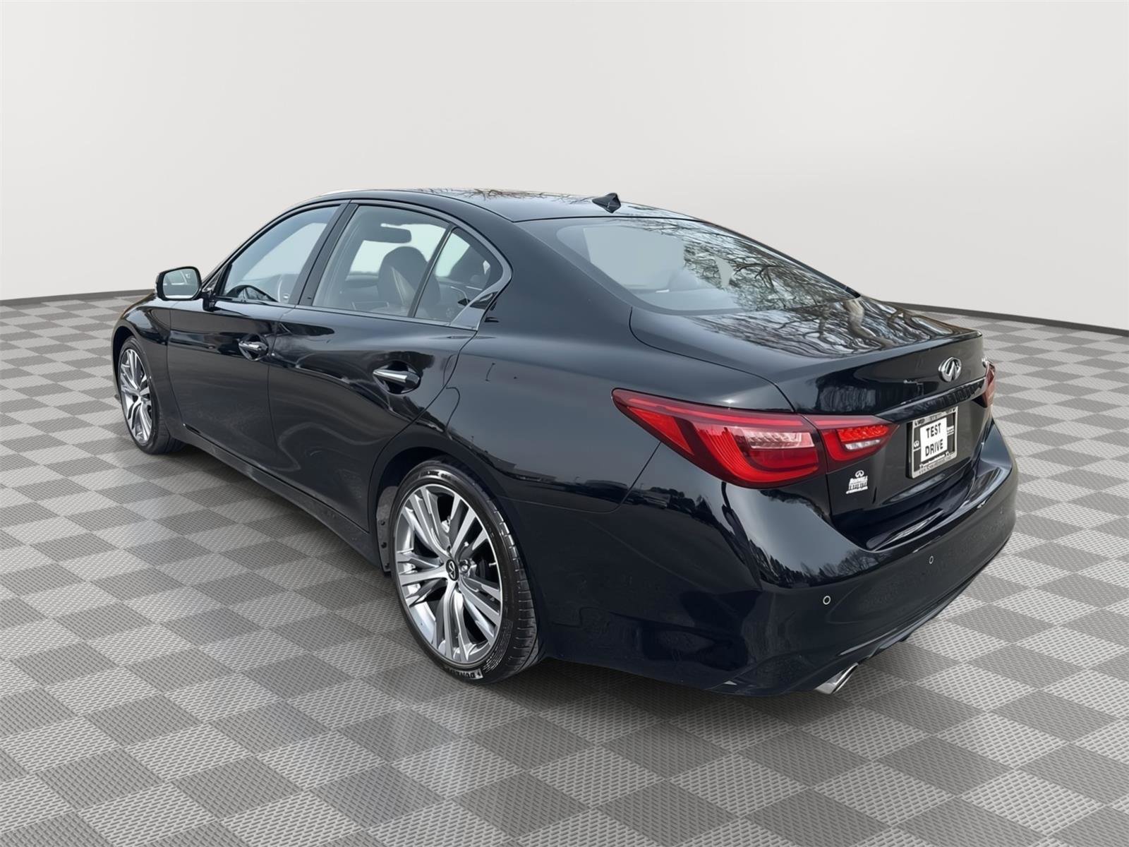 Used 2023 INFINITI Q50 Sensory image 7