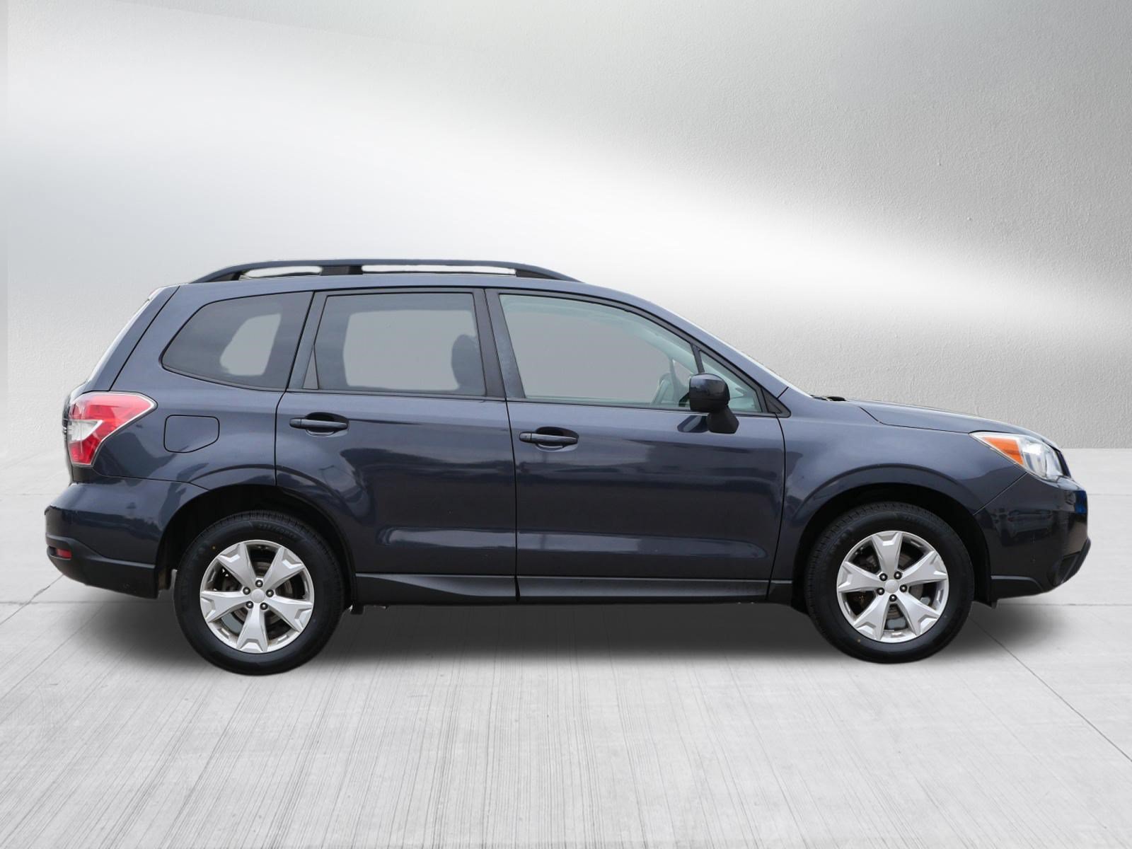 Used 2014 Subaru Forester 2.5i Premium w/ Popular Package #2 AWD/4WD image 8