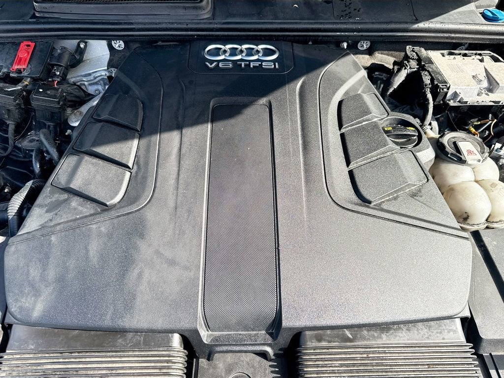Used 2018 Audi Q7 3.0T Premium Plus w/ Premium Plus Package AWD/4WD image 34