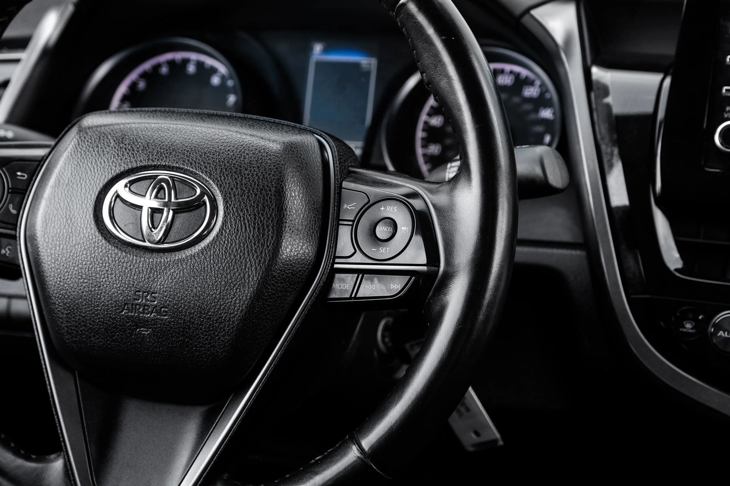 Used 2024 Toyota Camry SE image 25