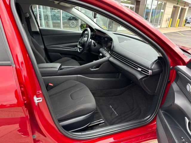 Certified 2023 Hyundai Elantra SEL w/ Convenience Package FWD image 22