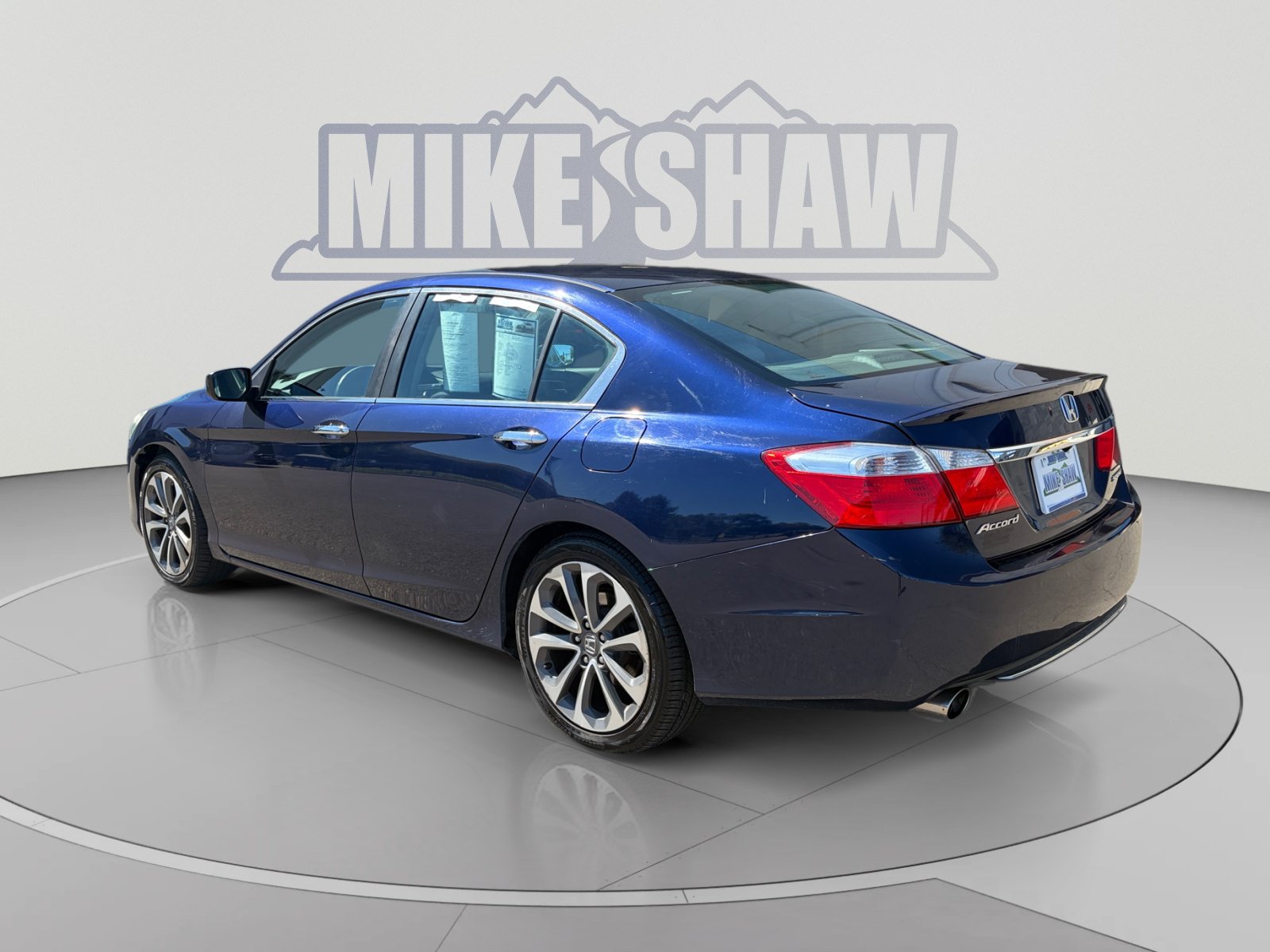 Used 2015 Honda Accord Sport image 3