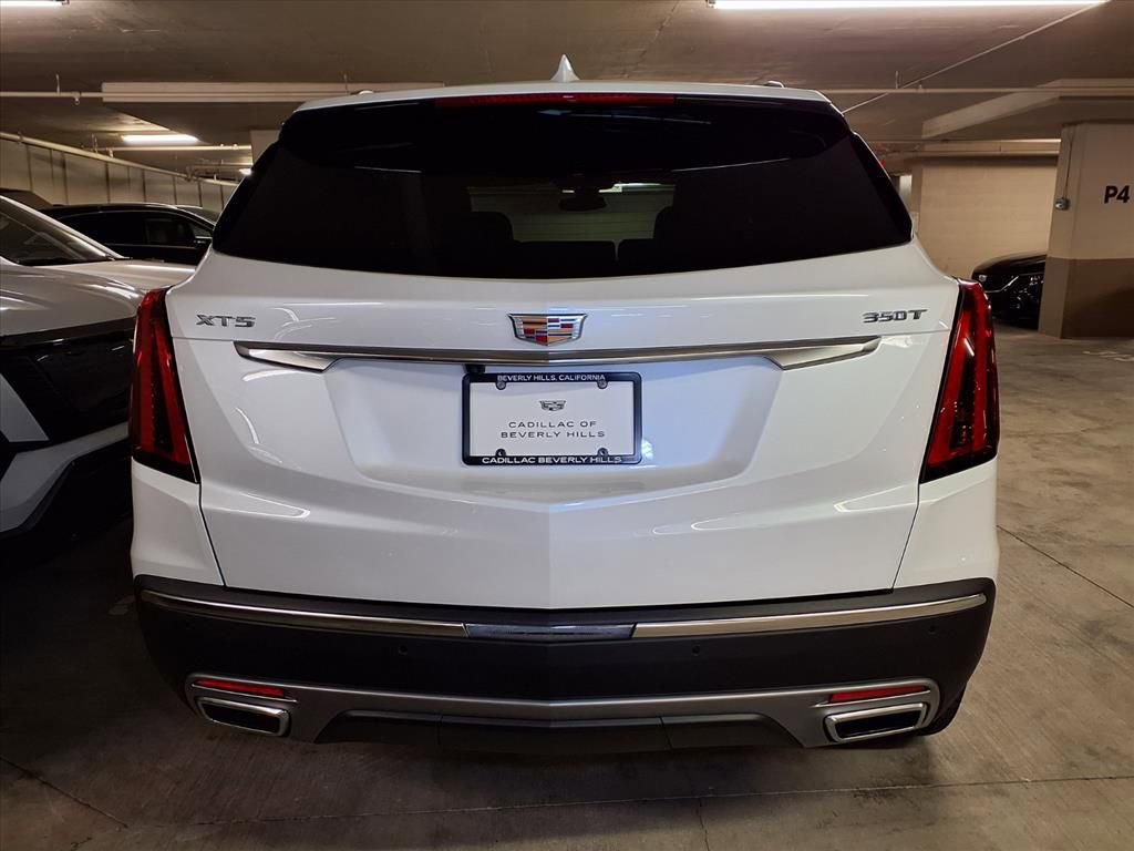 New 2025 Cadillac XT5 Premium Luxury FWD image 9