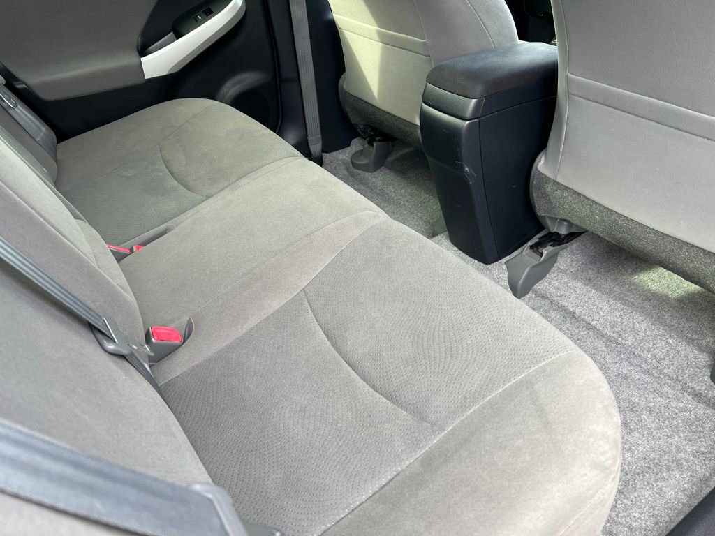 Used 2015 Toyota Prius Two image 17