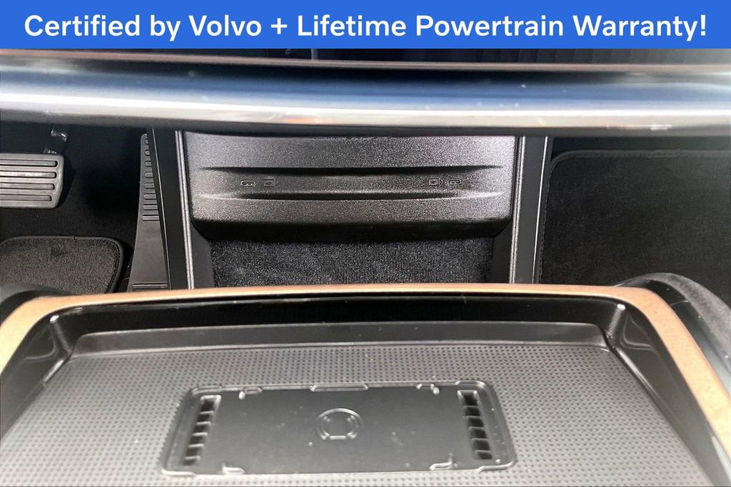 Used 2025 Volvo EX90 Plus AWD/4WD image 32