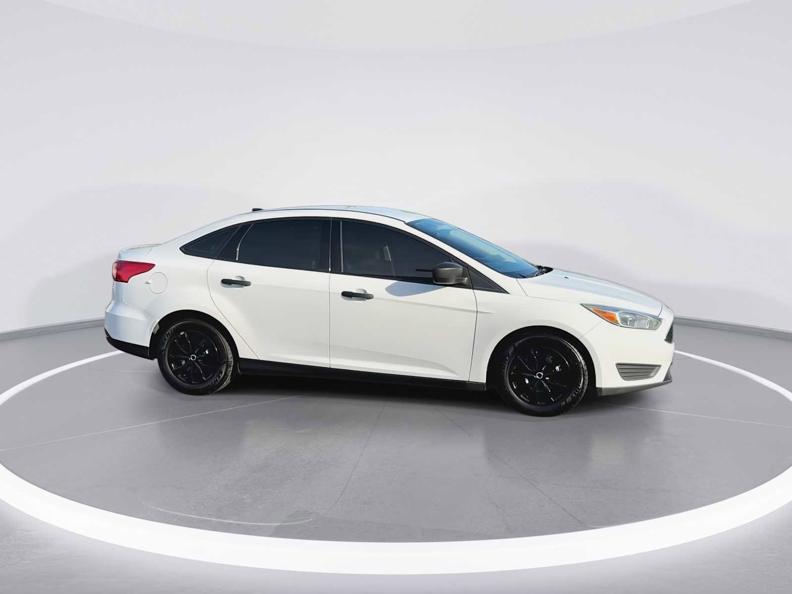 Used 2017 Ford Focus S image 9