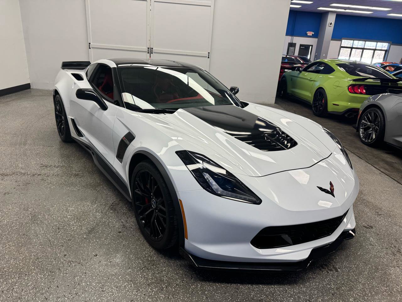 Used 2015 Chevrolet Corvette Z06 w/ 3LZ Preferred Equipment Group image 35