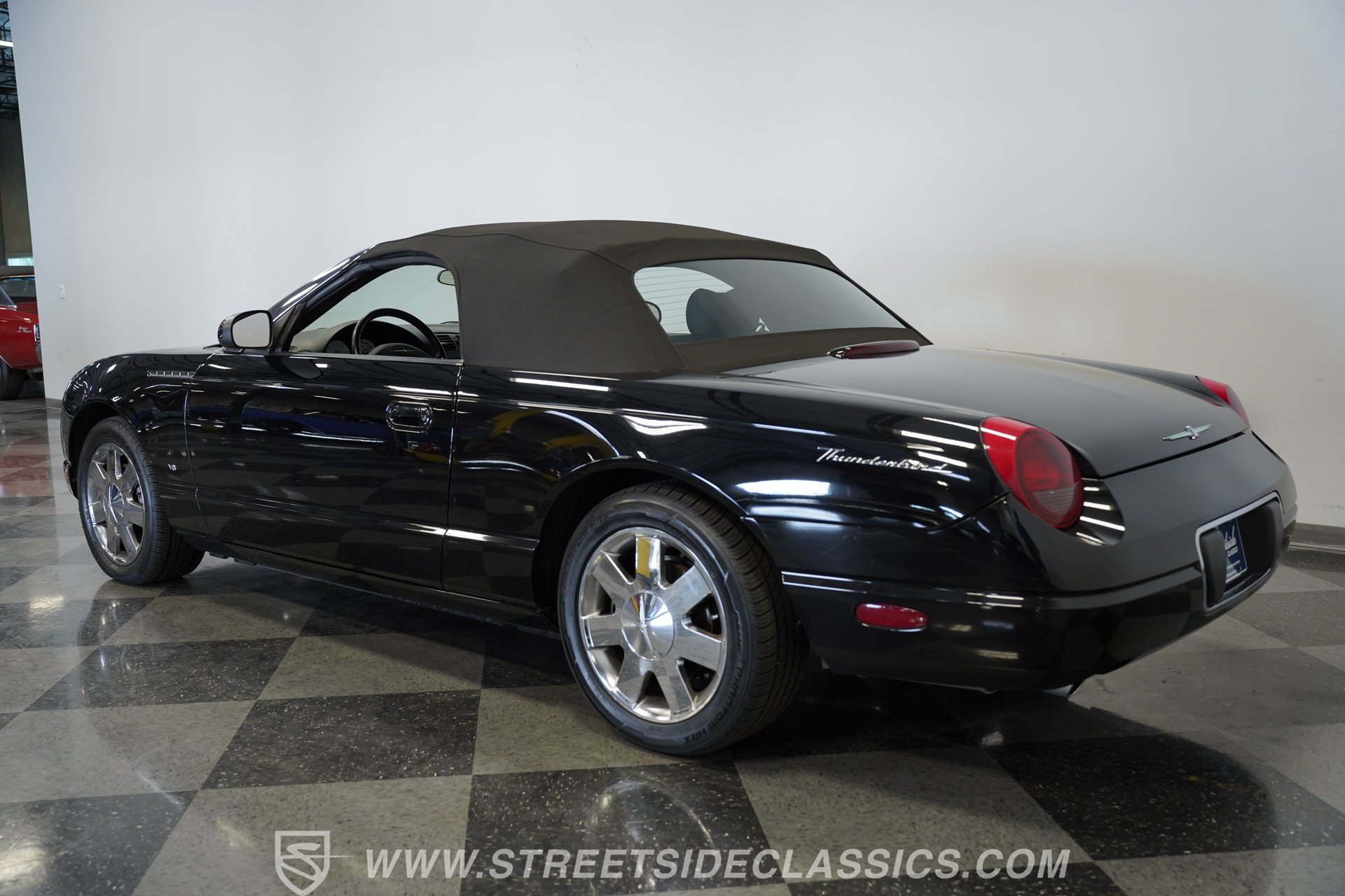 Used 2003 Ford Thunderbird RWD image 24