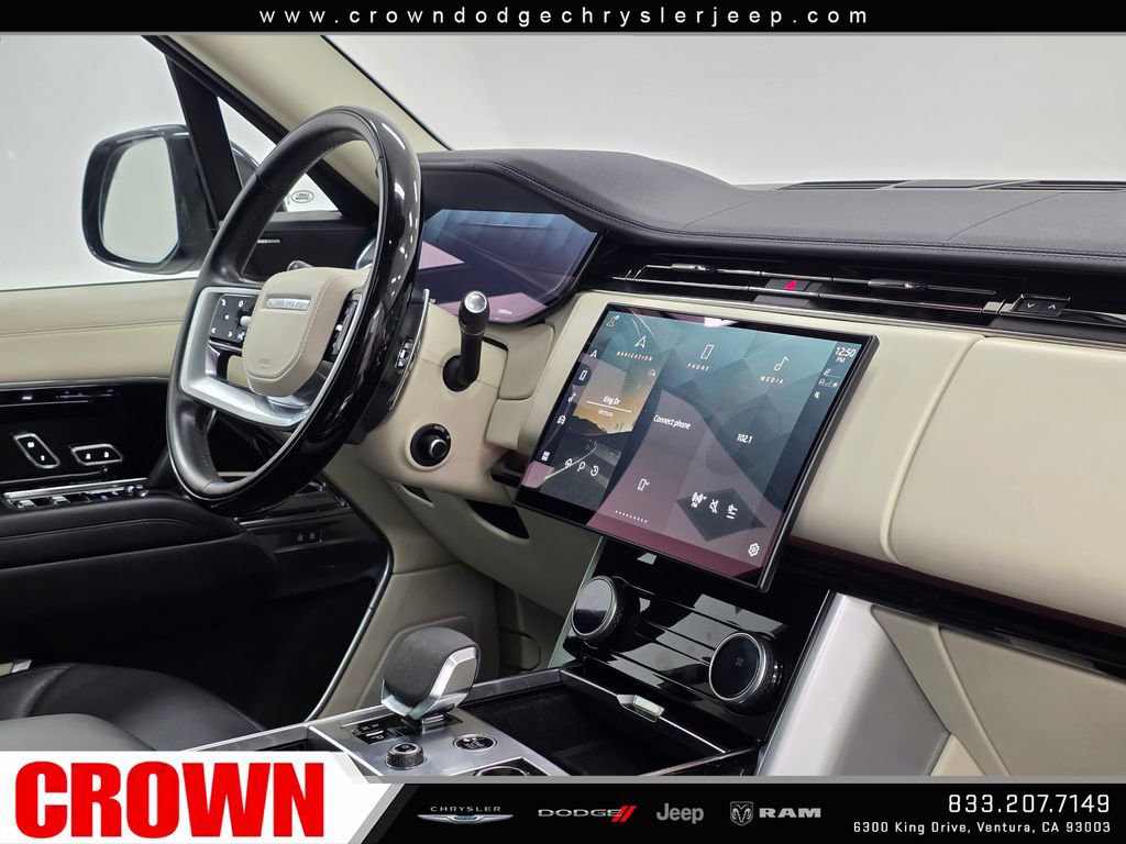 Used 2023 Land Rover Range Rover Long Wheelbase SE AWD/4WD image 12